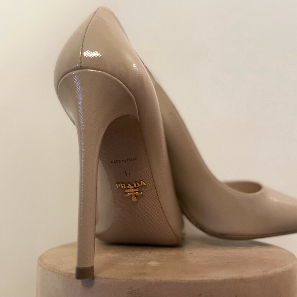 Beige Prada Patent Leather Pumps Size 37